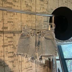 Vintage Levi denim shorts- size 23